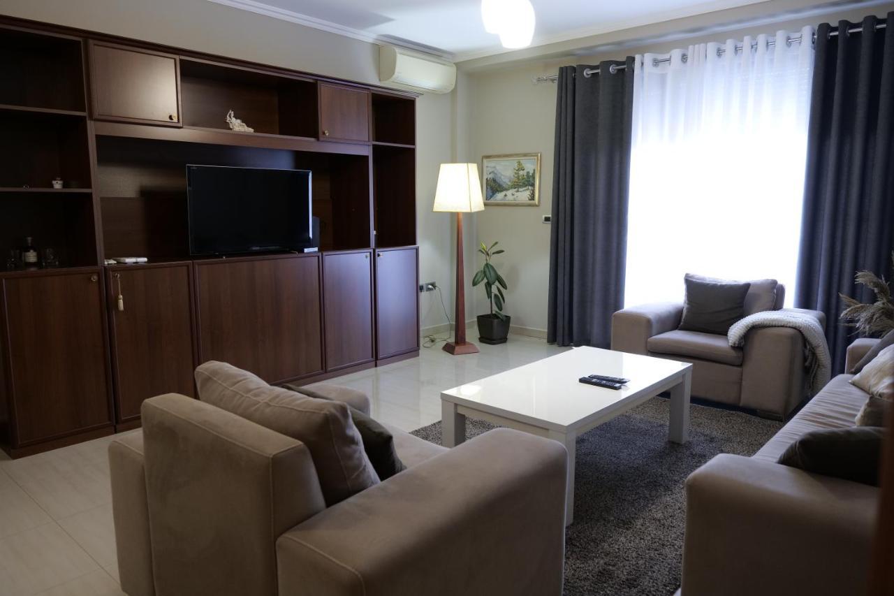 Luxury Condo In Tirana Bagian luar foto