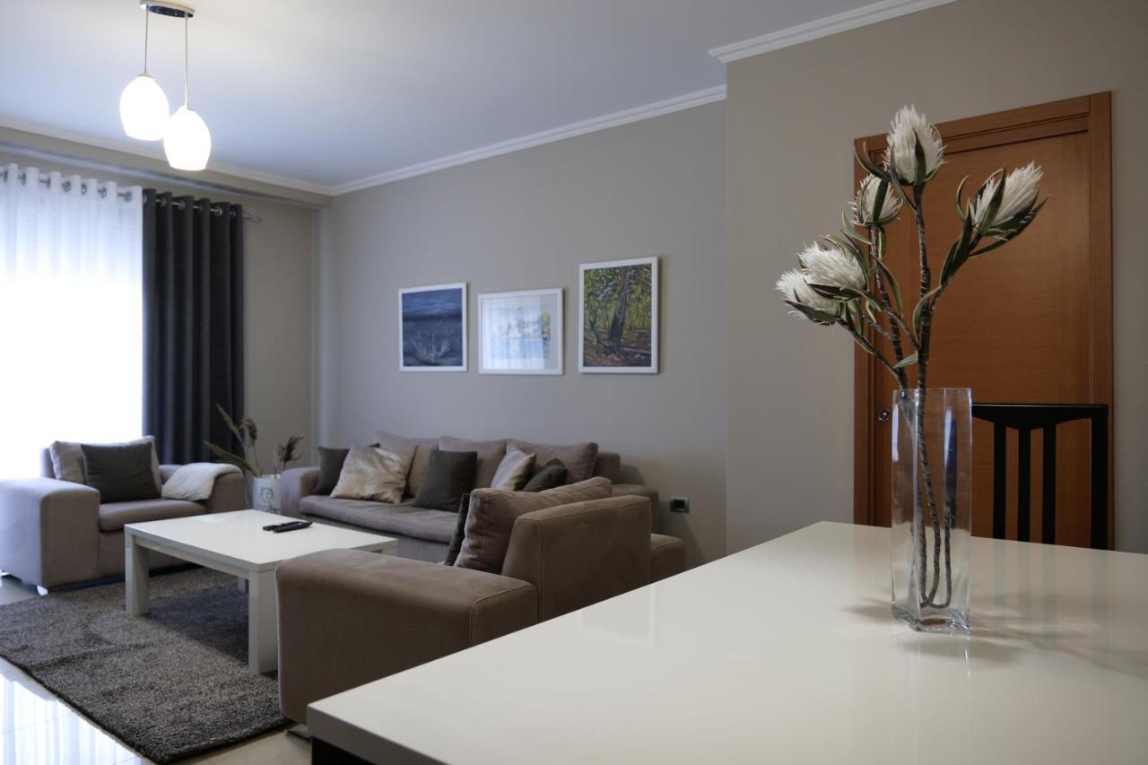Luxury Condo In Tirana Bagian luar foto