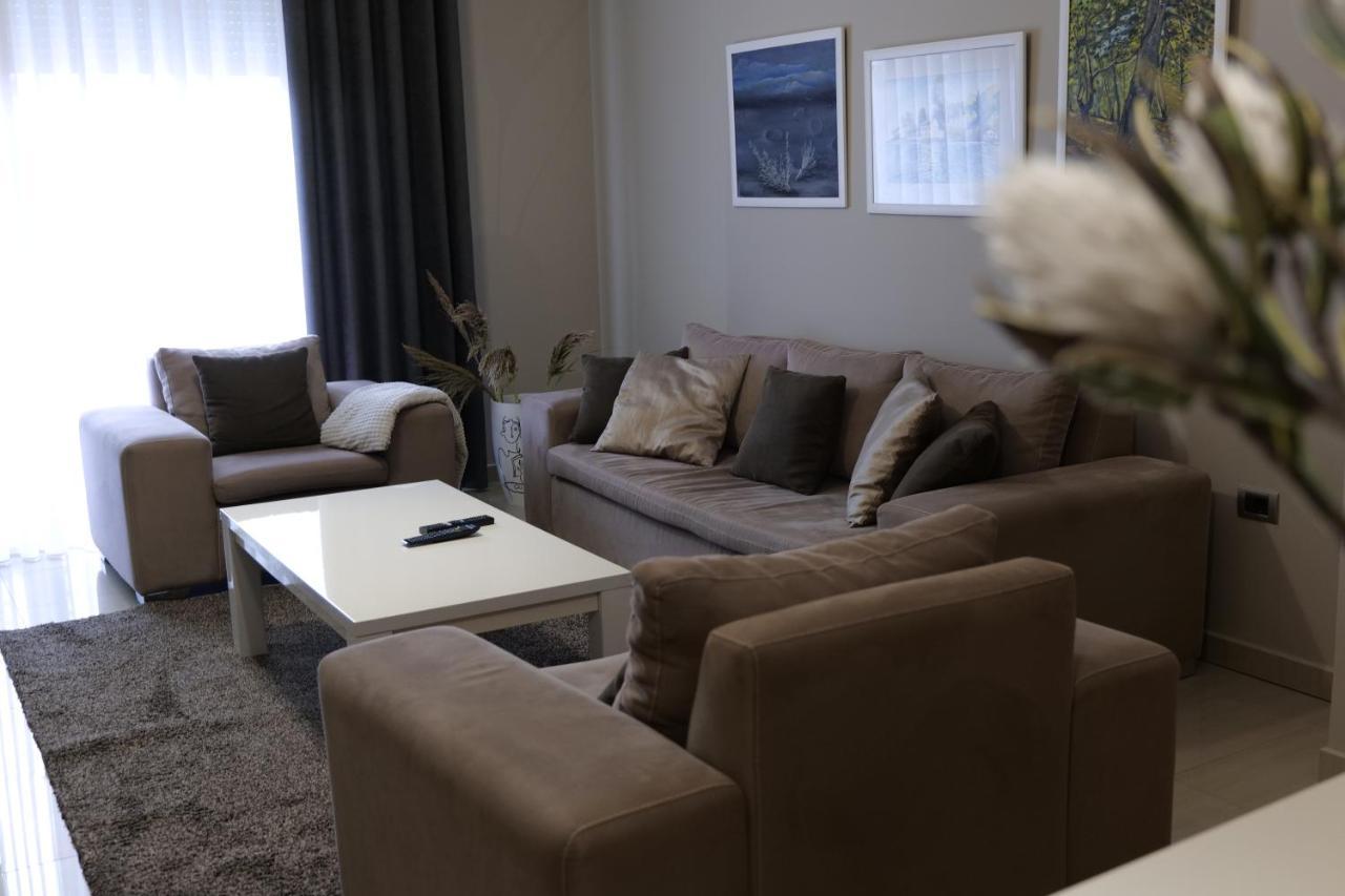 Luxury Condo In Tirana Bagian luar foto