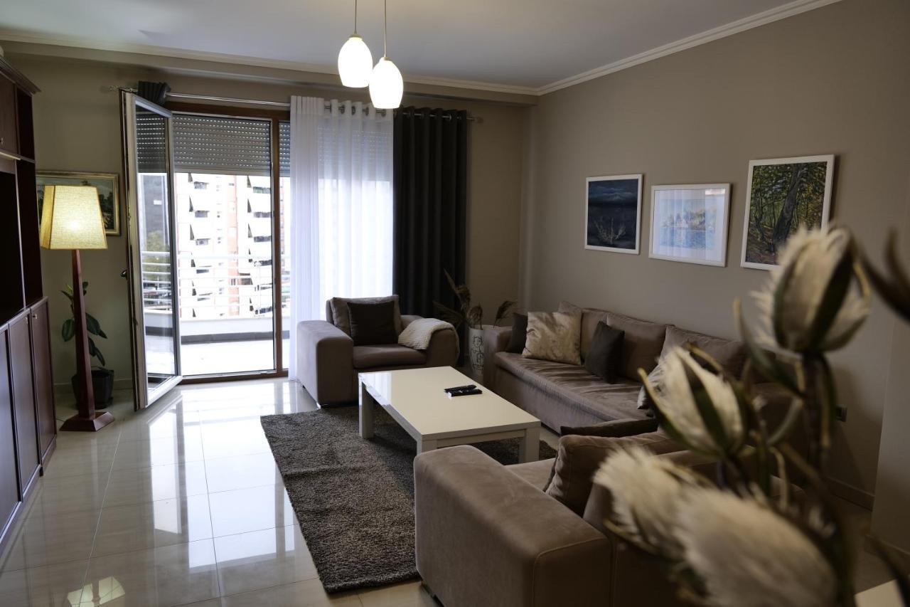 Luxury Condo In Tirana Bagian luar foto